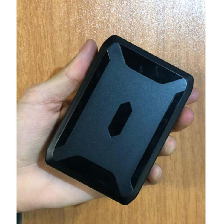 ردیاب GPS آهن ربایی بی سیم با مدت شارژ ۲ ماه